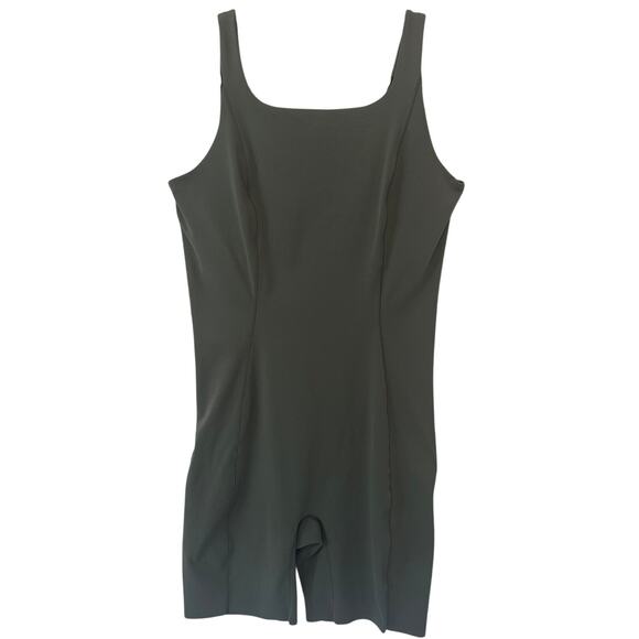 Nike Zenvy Short Bodysuit Vintage Green Romper L Dri-FIT Yoga‎ Biker Shorts - Picture 12 of 13